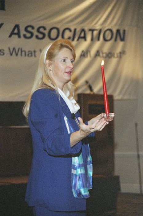 Snowden speaking to resilient leaders at Association meeting